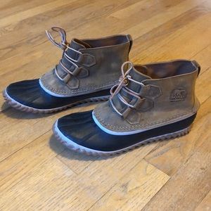 Sorel Women's Out N About Leather Rain Snow Boot